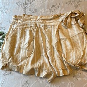 Forever 21 paper bag shorts